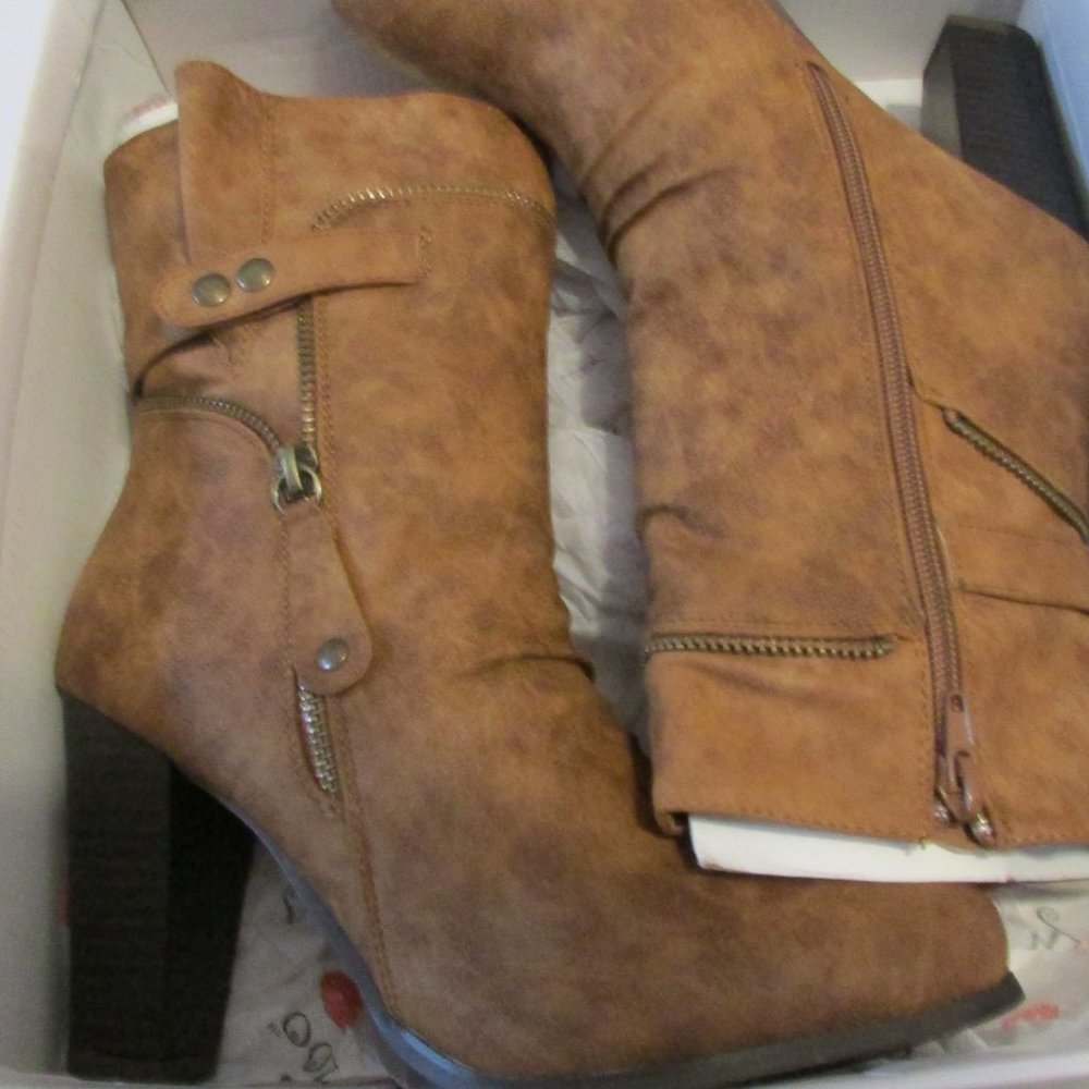 BOOTS/BOOTIES